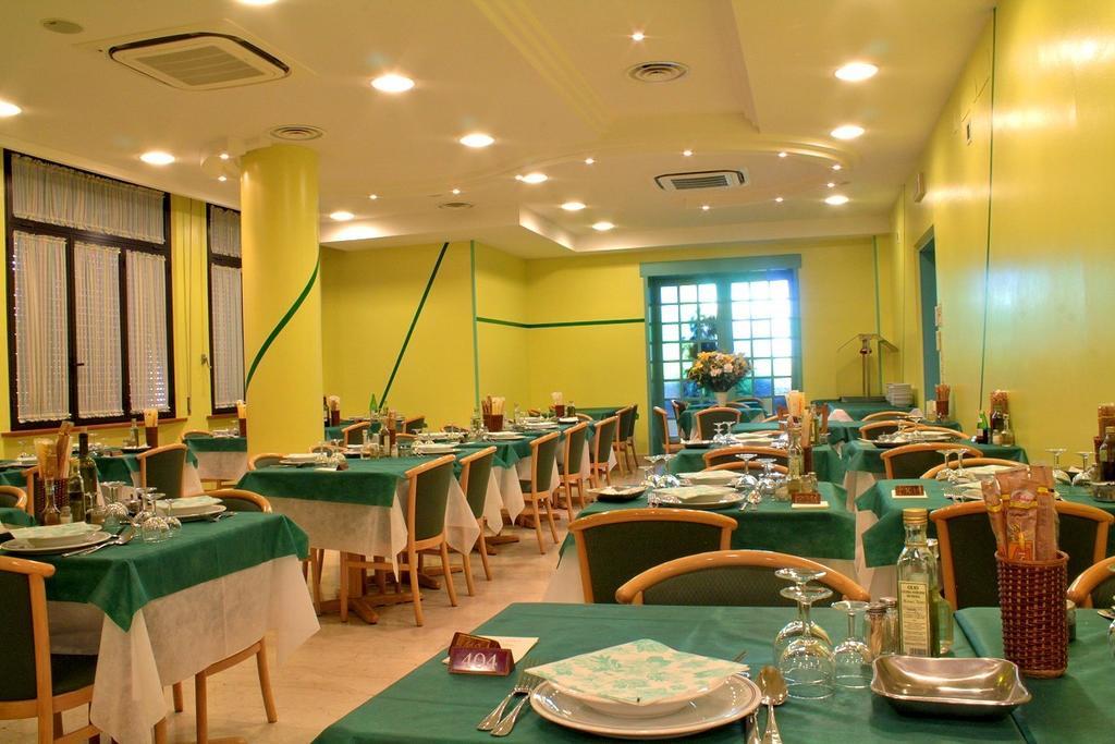 Hotel Martini 3*